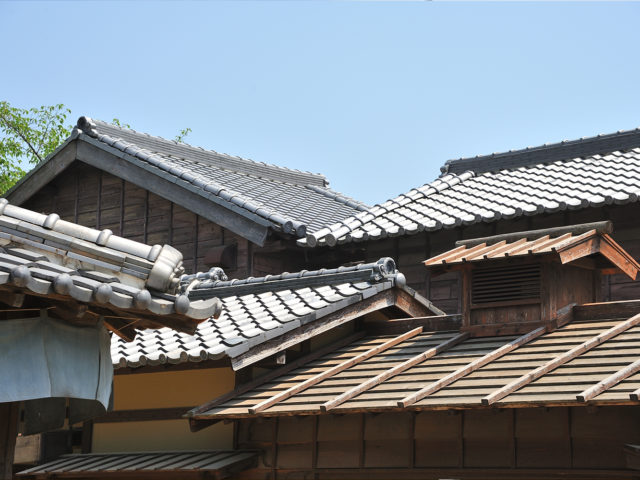 屋根葺き替え工事 甲賀市で屋根工事のことなら平井瓦店にお任せください